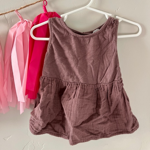 GAP Girls' Dress and Tops (With Free Leopard Sweatpants) Heart and Star Patterns - Picture 3 of 5